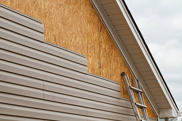 24/7 Emergency Vinyl Siding experts in Albion, IL
